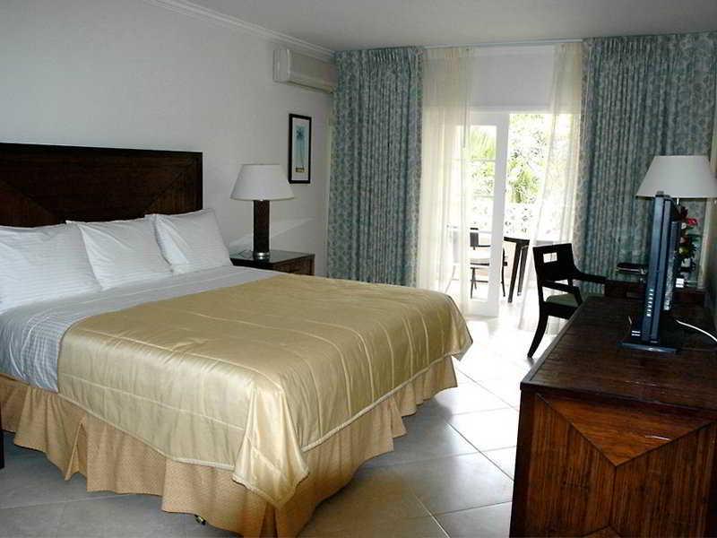 Almond Casuarina Beach Oistins Екстериор снимка